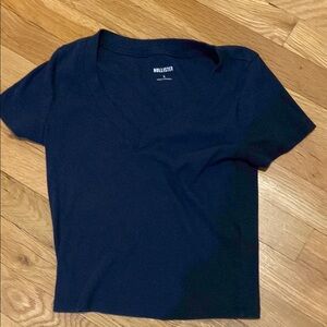 Hollister Navy V-Neck Tee and Forever 21 T shirt bundle